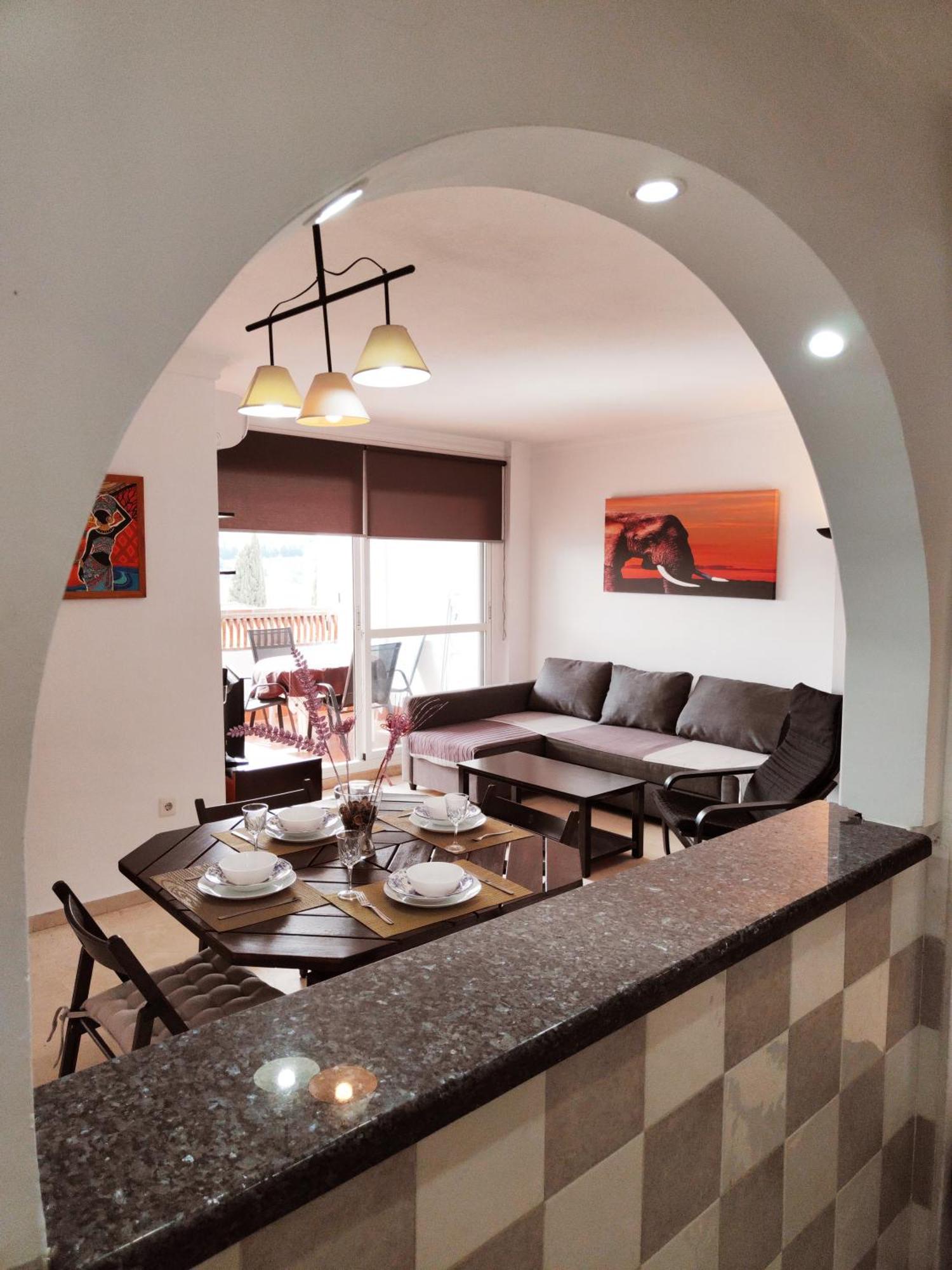 2Bdr Sunny Apartment With Pool And Private Parking In Benalmádena Exterior foto