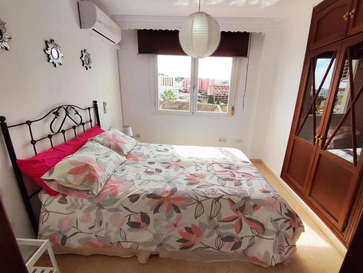 2Bdr Sunny Apartment With Pool And Private Parking In Benalmádena Exterior foto