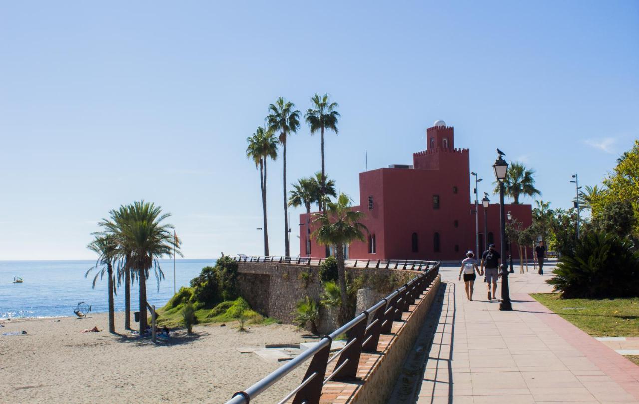 2Bdr Sunny Apartment With Pool And Private Parking In Benalmádena Exterior foto