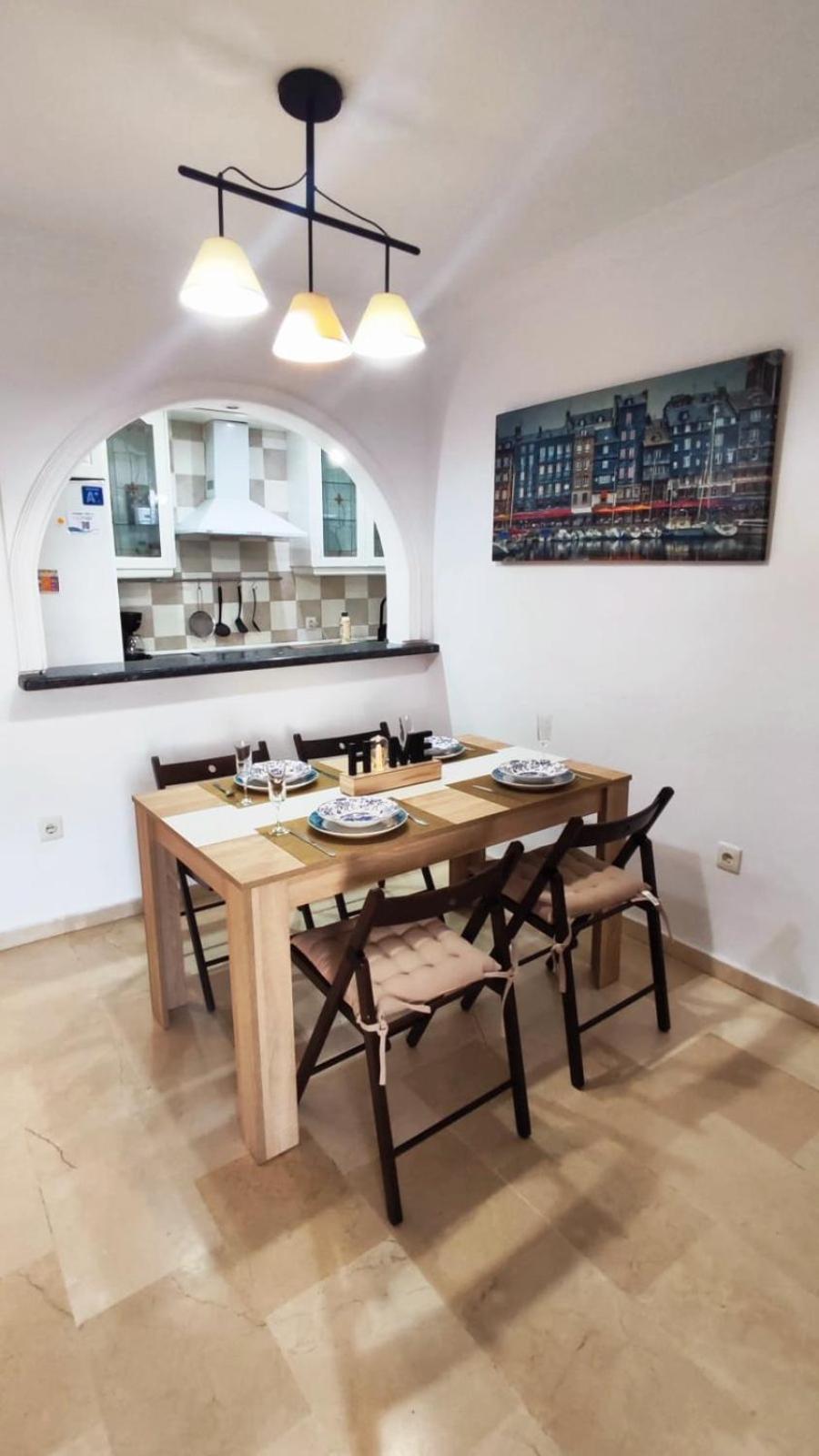 2Bdr Sunny Apartment With Pool And Private Parking In Benalmádena Exterior foto